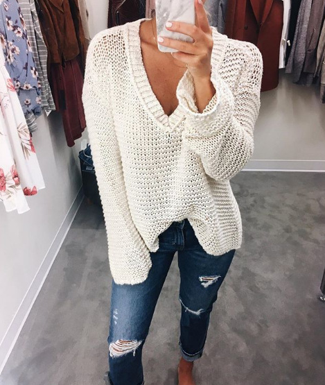 Loose V-Neck Knit White Long-Sleeve Sweater