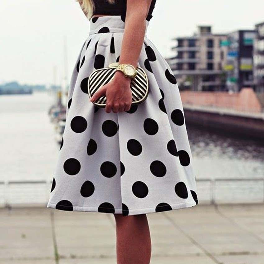 RETRO PRINT MINI-SKIRTS