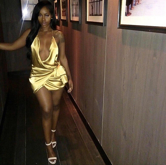 Solid color hanging neck Dress