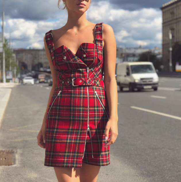 Sexy V-Neck Zipper Hip Dress