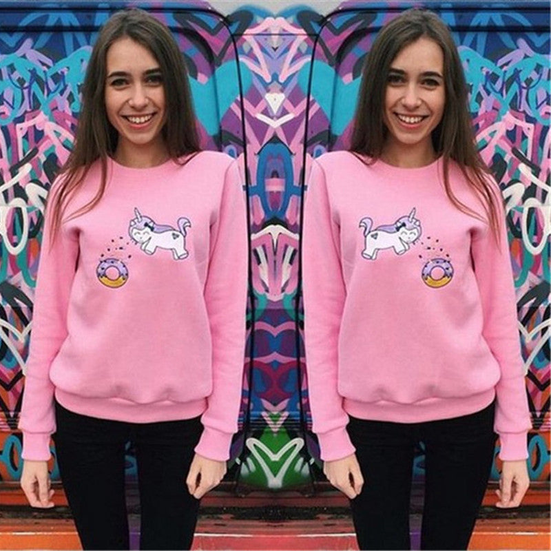 Fashion embroidery round neck sweater