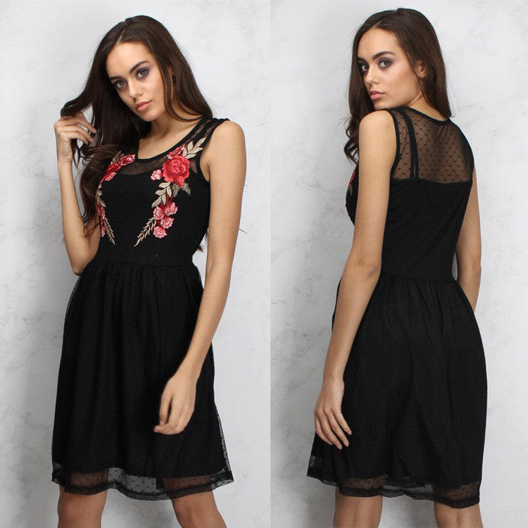 Sexy Sleeveless Embroidery Dress