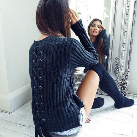 Long-sleeved high-necked knit sweater