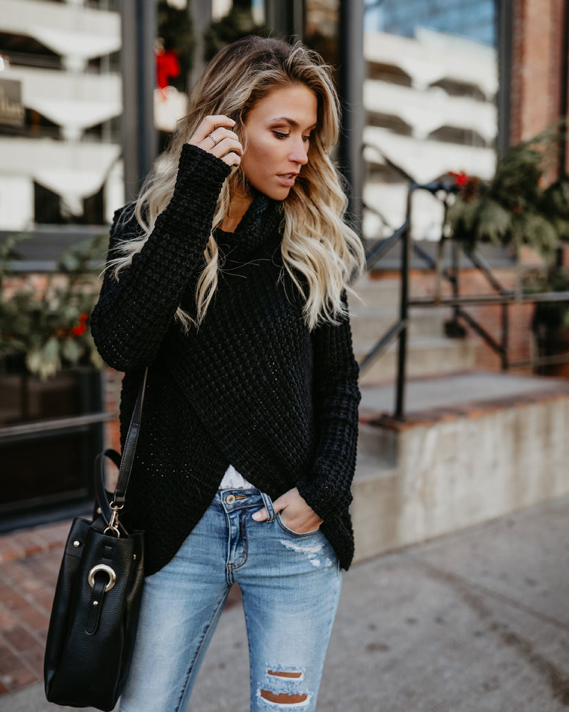 Round Neck Knit Long Sleeve Sweater