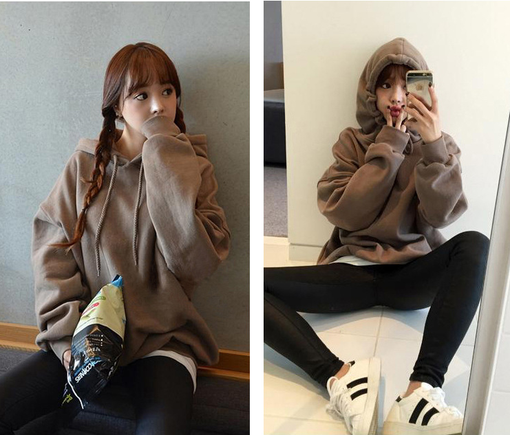 Loose long-sleeved hooded sweater