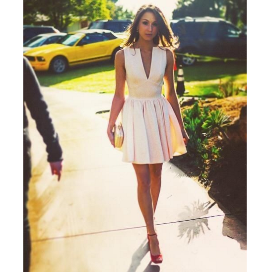 Sweet V-neck sleeveless Mini Dress