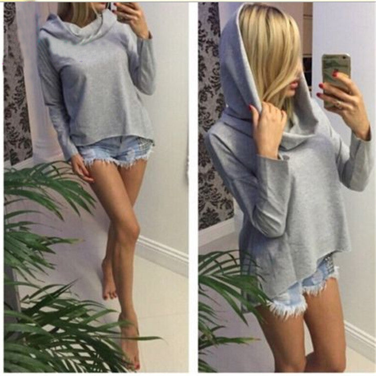 Casual long-sleeved hooded sweater