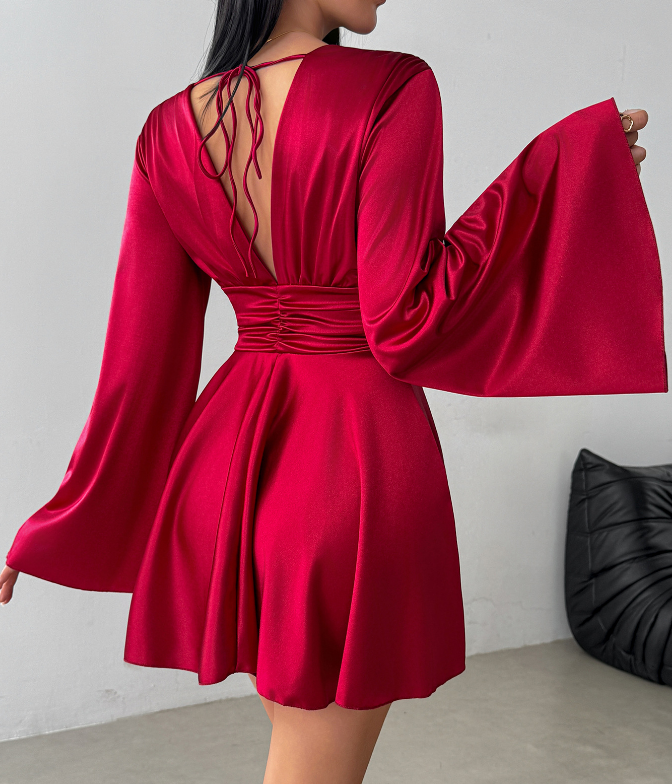 Elegant Solid Color V-Neck Long Sleeved Dress