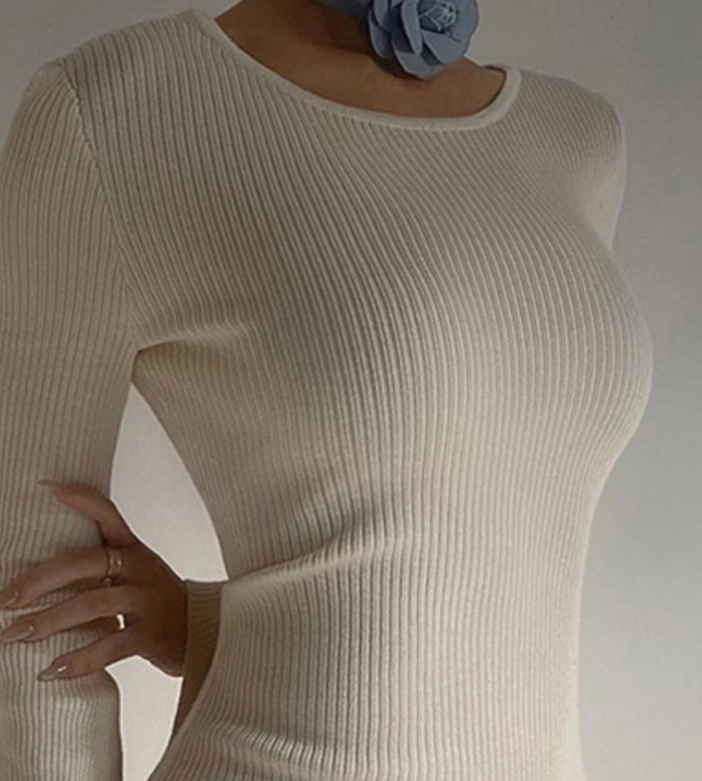 Solid Color Backless Knitted Long Sleeved Dress