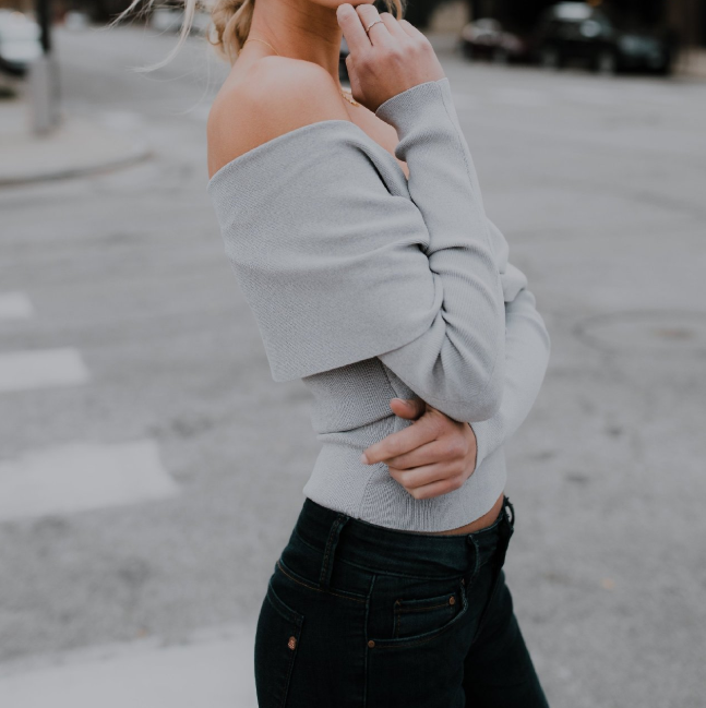 Sexy V-Neck Off-The-Shoulder Knit Sweater